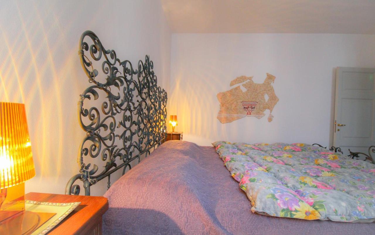 Bel Faggio Rosso Apartment Menaggio Ngoại thất bức ảnh